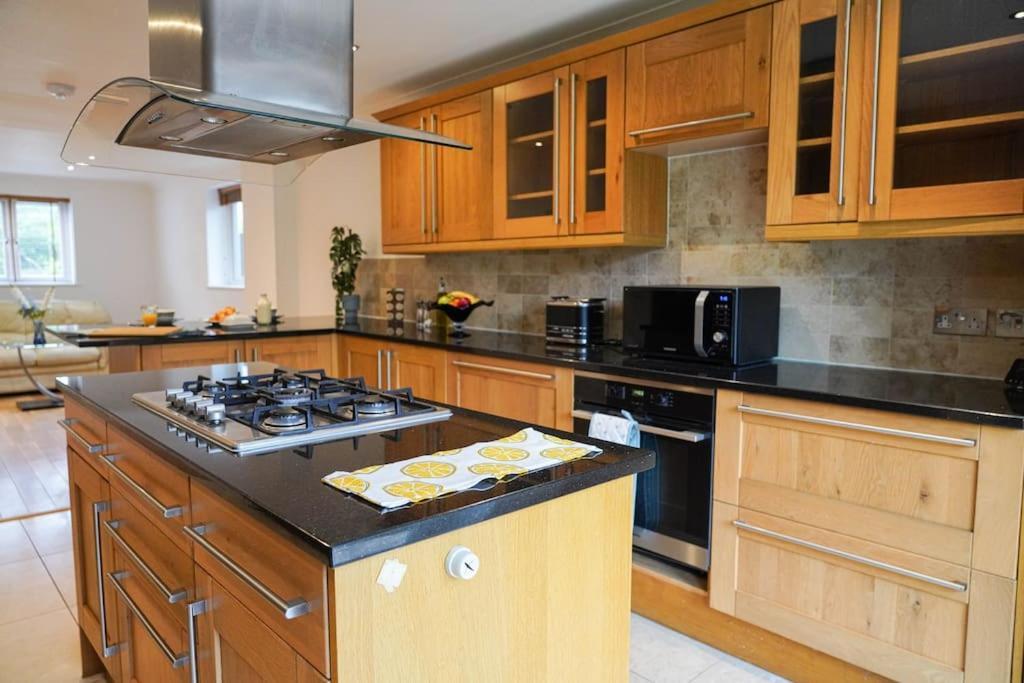 Вилла Large 4-Bed House For Up To 7 Guests W 2X Parking Оксфорд Экстерьер фото